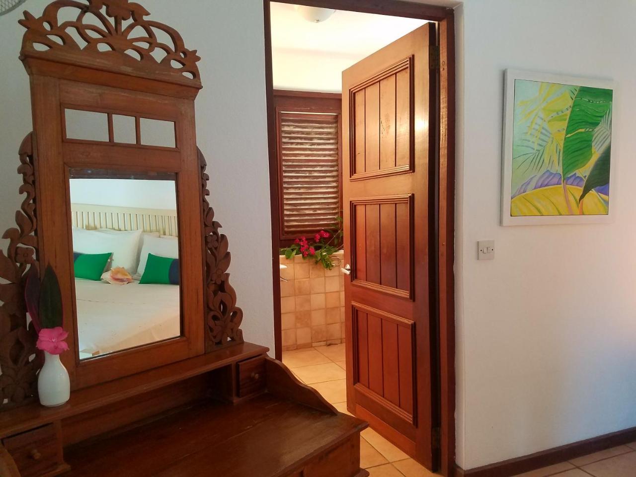 Gingerbread Suites Port Elizabeth Екстер'єр фото